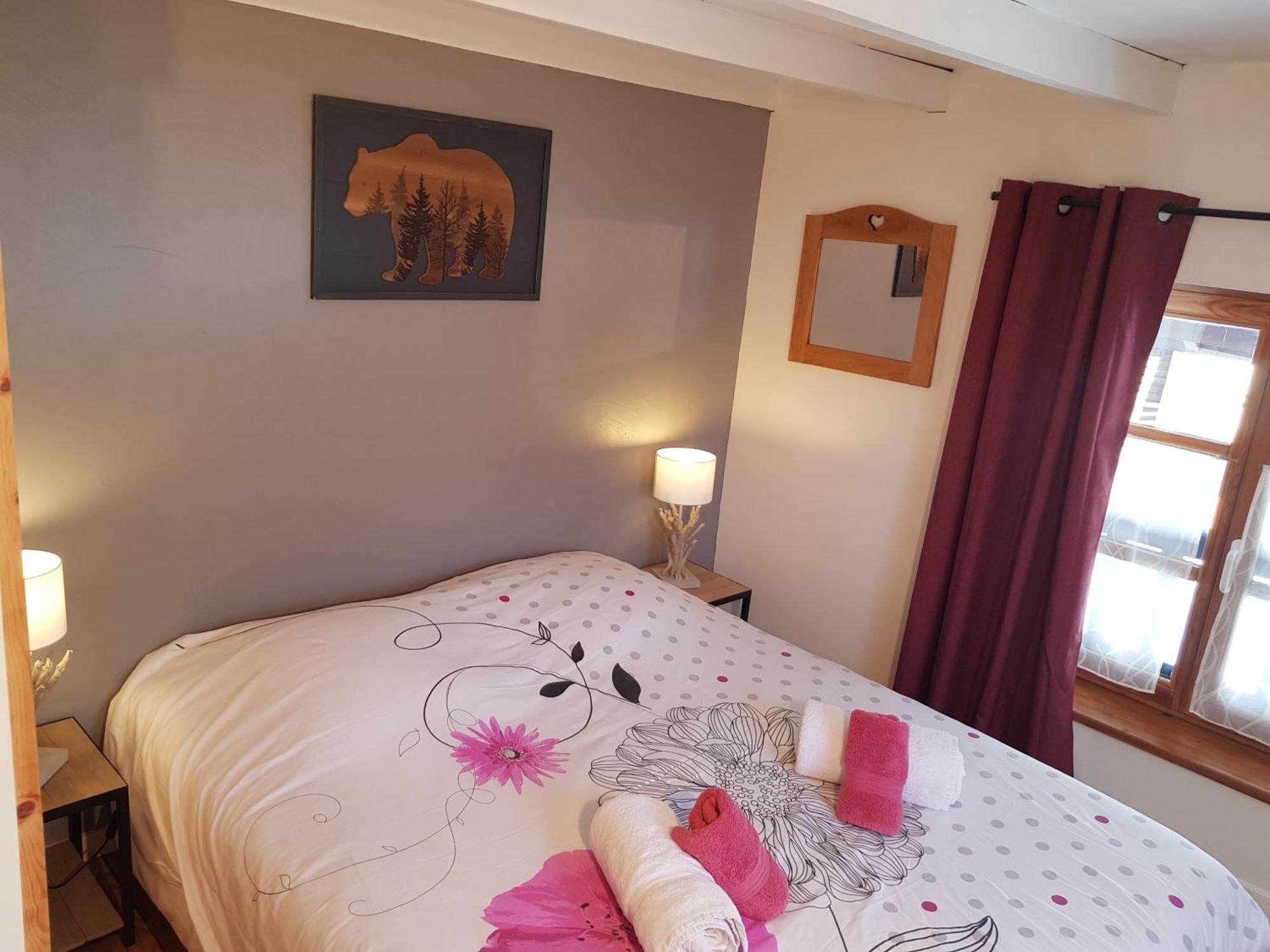 La Girandole Chambre D'Hotes Et Location D'Appartement 阿维厄 外观 照片