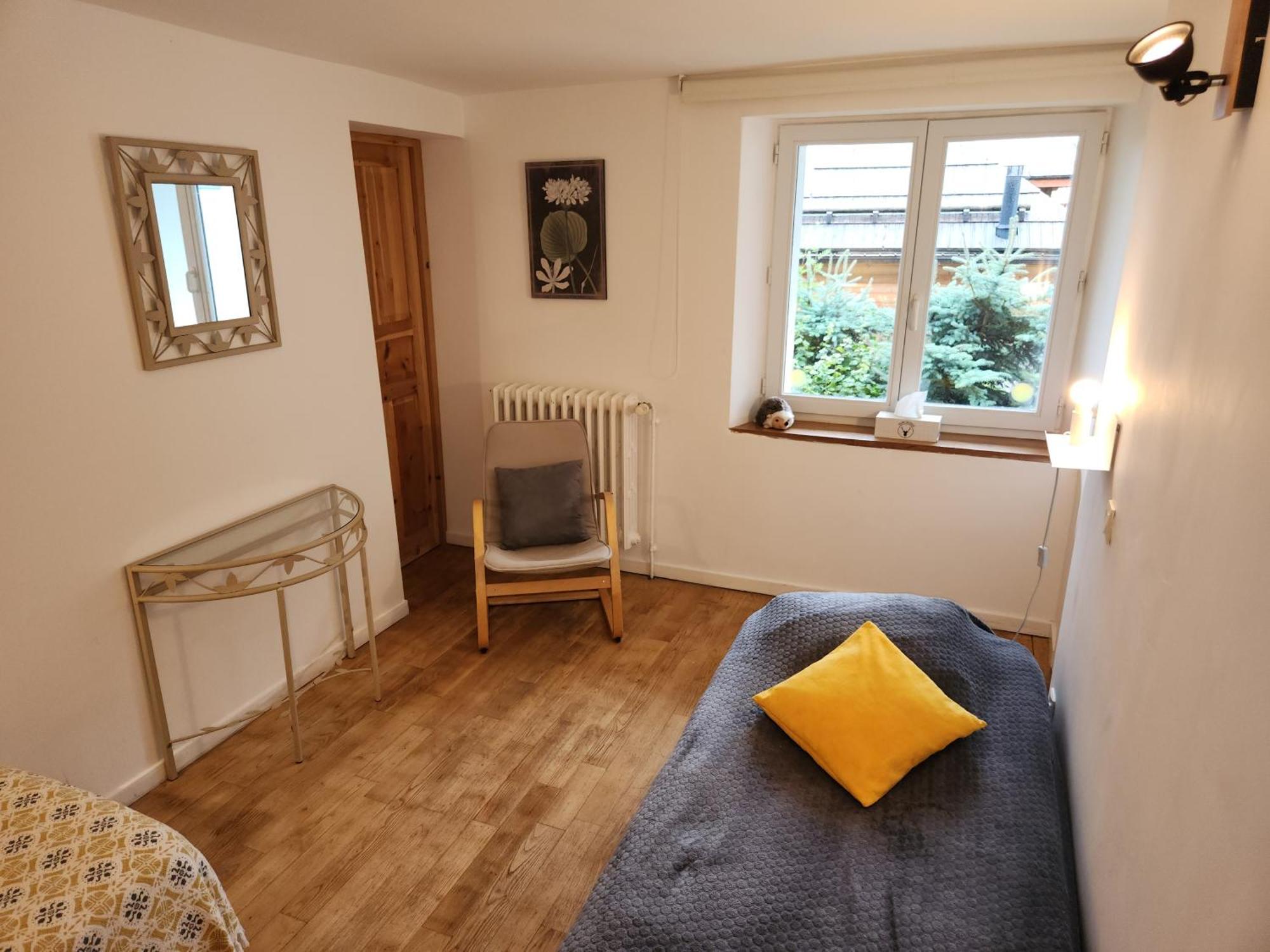 La Girandole Chambre D'Hotes Et Location D'Appartement 阿维厄 外观 照片