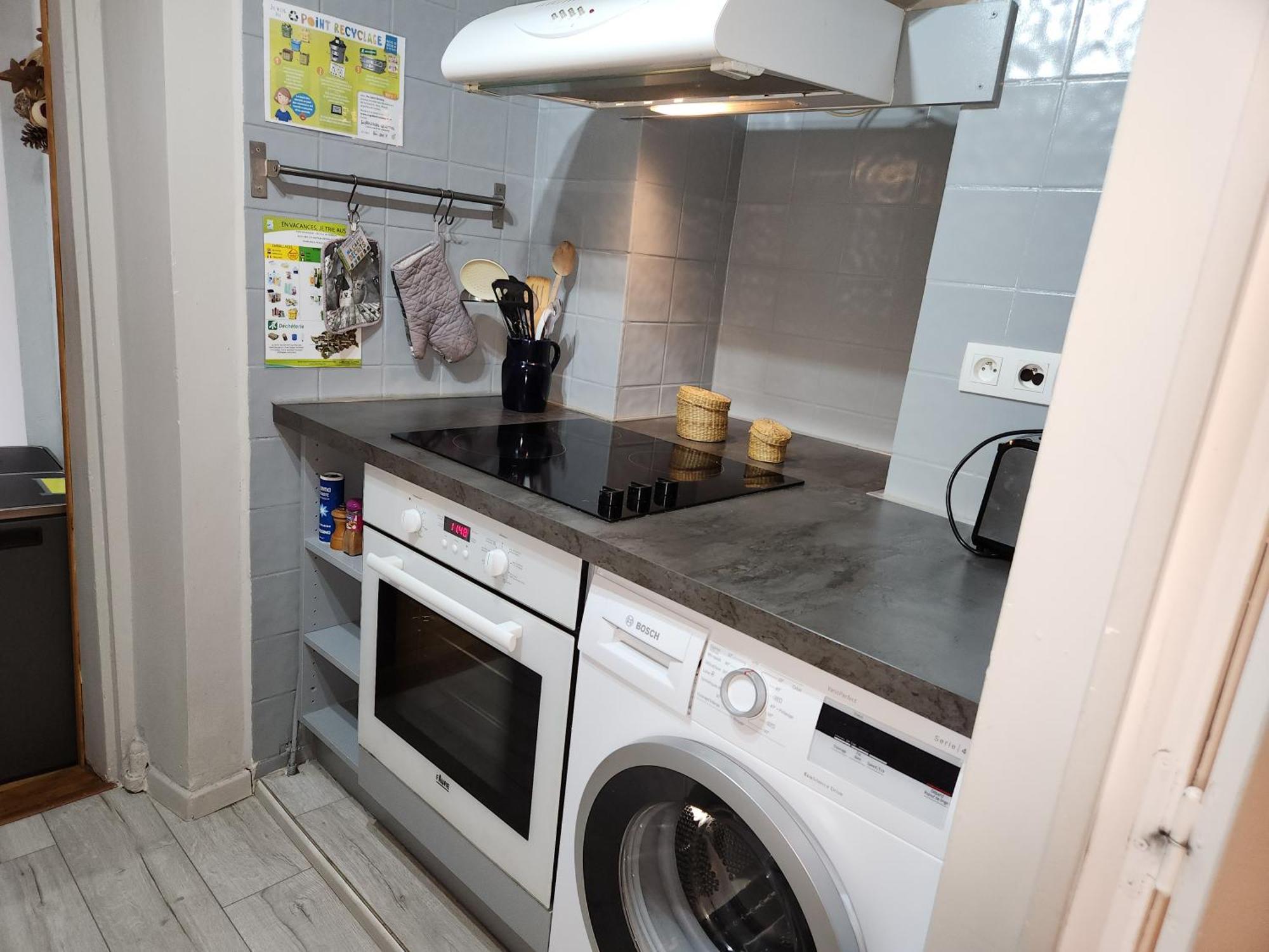 La Girandole Chambre D'Hotes Et Location D'Appartement 阿维厄 外观 照片