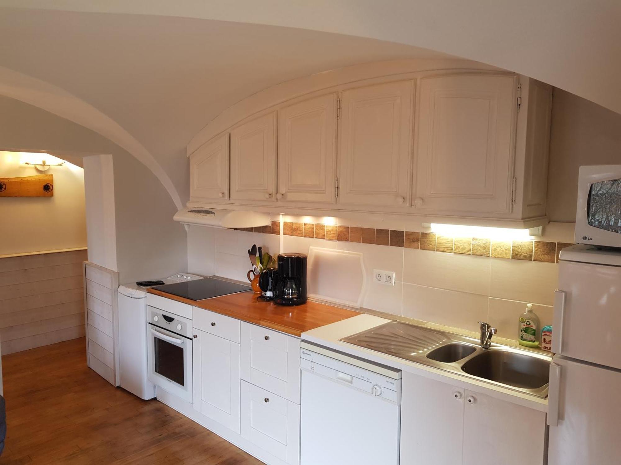 La Girandole Chambre D'Hotes Et Location D'Appartement 阿维厄 外观 照片